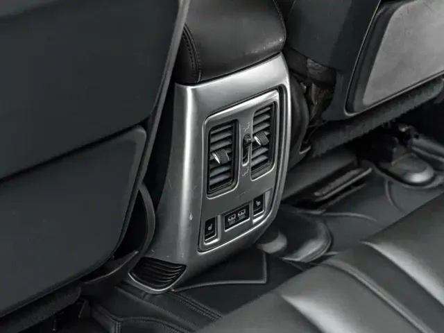 Jeep Grand Cherokee — Фото автомобиля 27