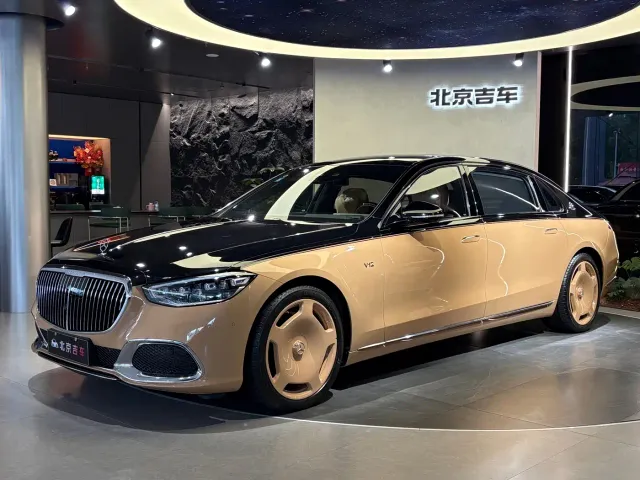 Фотография автомобиля — Mercedes-Benz Maybach S-Class