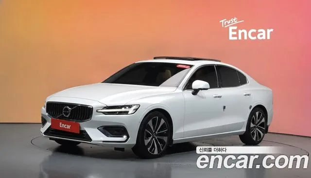 Фотография автомобиля — Volvo S60 3rd Gen