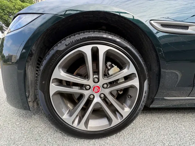 Jaguar XEL — Фото автомобиля 24