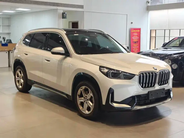 BMW X1 — Фото автомобиля 3