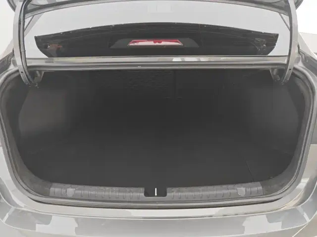 Geely Emgrand — Фото автомобиля 4