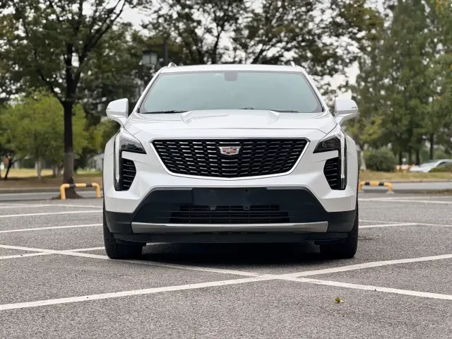Cadillac Cadillac XT4 2021 28T FWD Premium Edition — Фото автомобиля 2