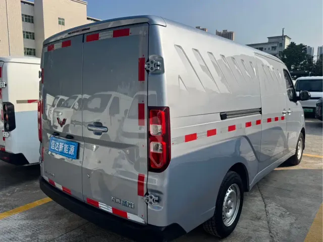 Wuling Yangguang — Фото автомобиля 6