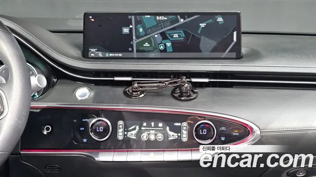 Genesis GV70 2.5T Бензин AWD — Фото автомобиля 2