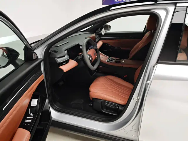 Geely Galaxy L6 — Фото автомобиля 13