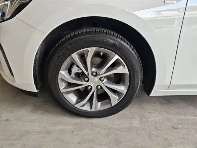 Buick Verano — Фото автомобиля 22