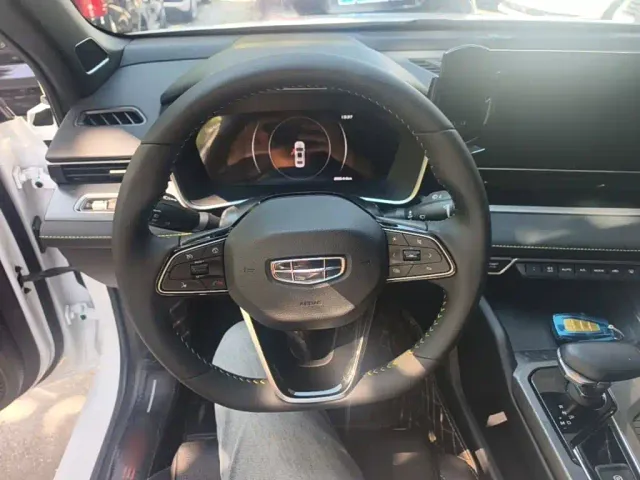 Geely Xingrui — Фото автомобиля 10