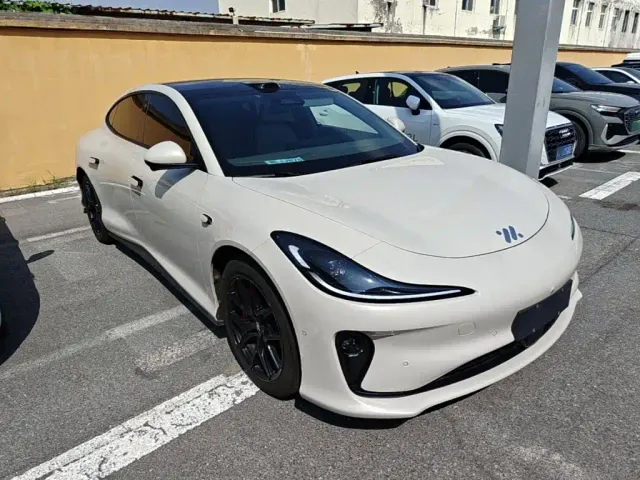 IM Motors L6 — Фото автомобиля 3