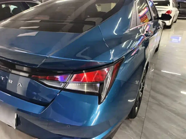 Hyundai Elantra — Фото автомобиля 7
