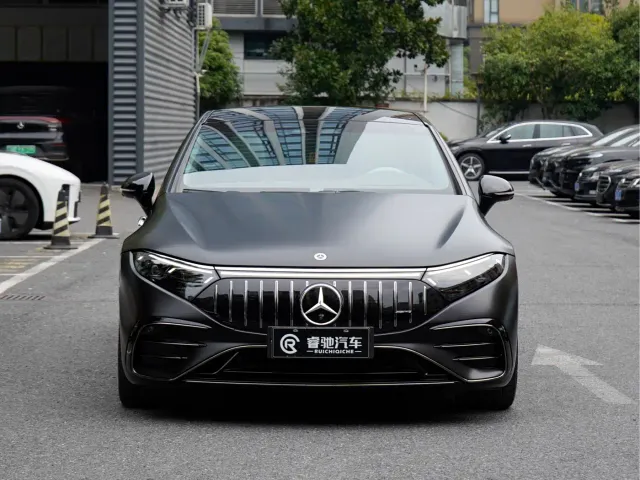 Mercedes-Benz EQS AMG — Фото автомобиля 2