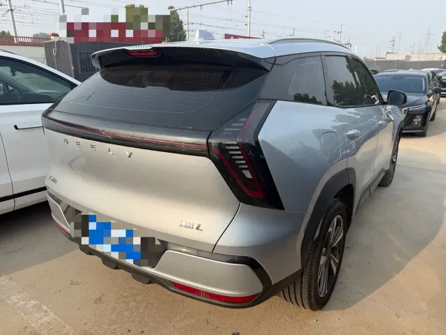 Geely Boyue L — Фото автомобиля 17