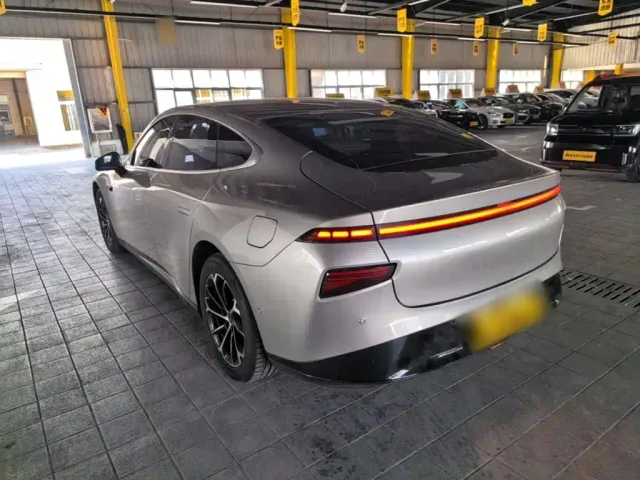 Xpeng P7 — Фото автомобиля 4