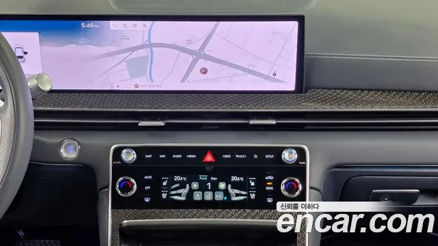 Genesis GV80 — Фото автомобиля 12