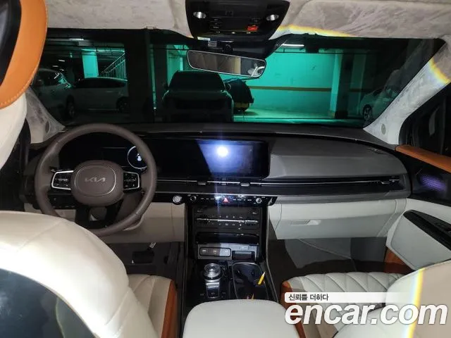 Kia Carnival Generation 4 — Фото автомобиля 13
