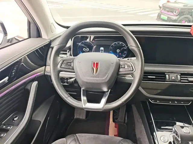 Hongqi HS5 — Фото автомобиля 10