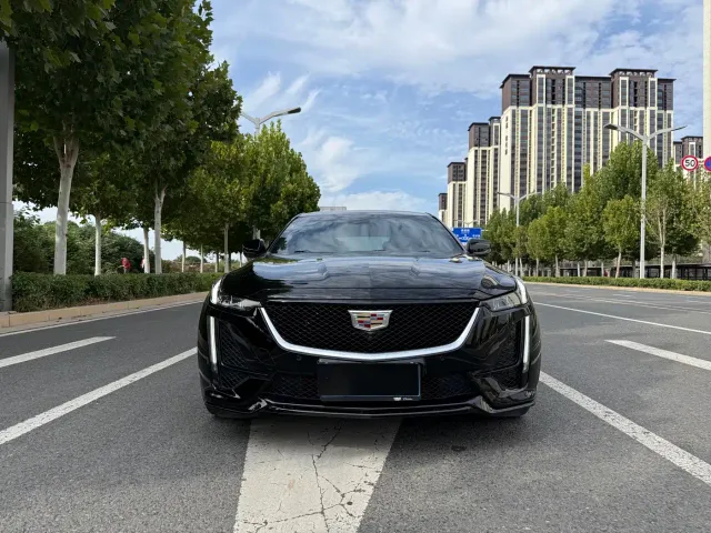 Cadillac CT5 — Фото автомобиля 2
