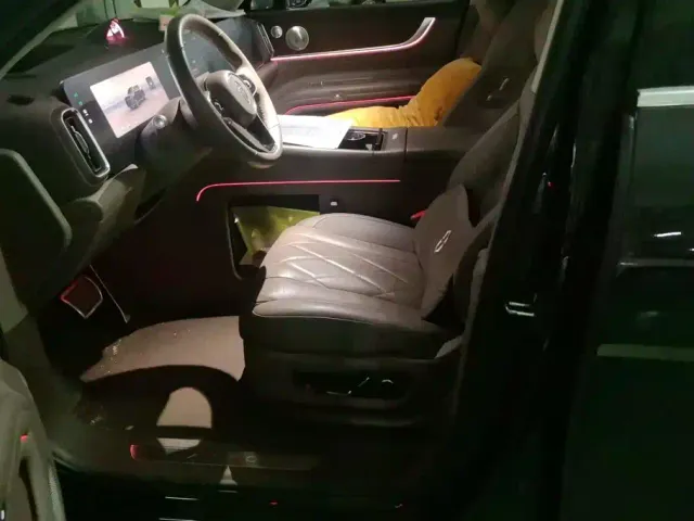 AITO Wenjie AITO M9 2024 Model Extended Range Ultra Edition 52kWh 5-Seater — Фото автомобиля 9