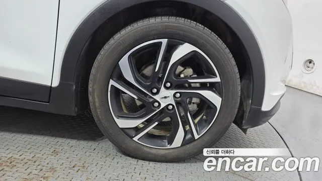 Chevrolet Bolt EV New — Фото автомобиля 6