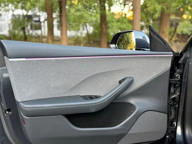 Tesla Model 3 — Фото автомобиля 7
