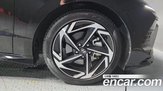 Hyundai Sonata Inspiration — Фото автомобиля 21