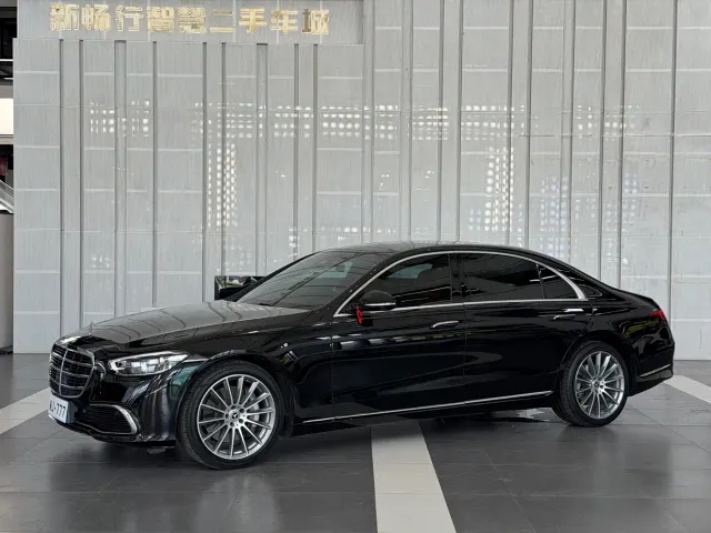 Фотография автомобиля — Mercedes-Benz S-Class