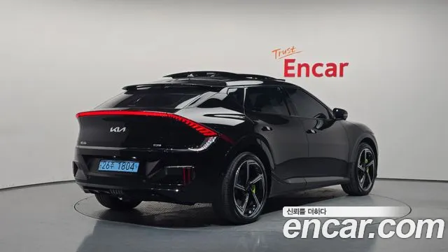 Kia EV6 — Фото автомобиля 2