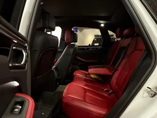 Porsche Macan — Фото автомобиля 7