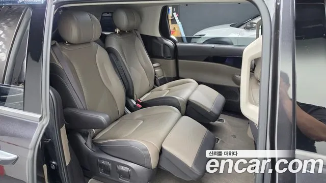 Kia Carnival 4th Gen — Фото автомобиля 16
