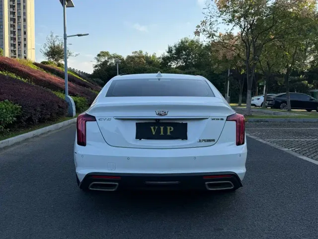 Cadillac CT5 — Фото автомобиля 8