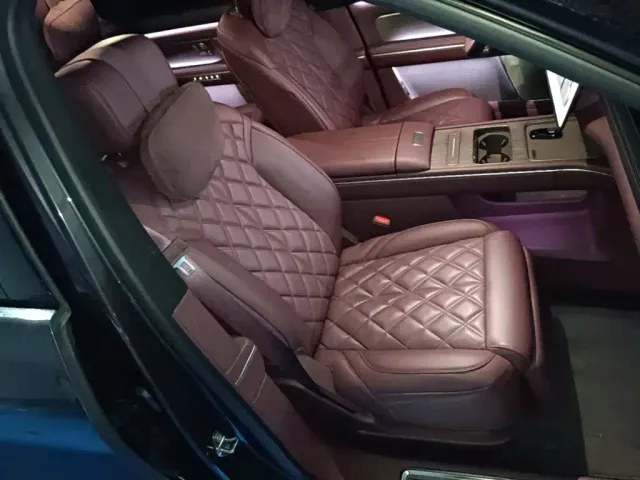 Nio ES8 — Фото автомобиля 24