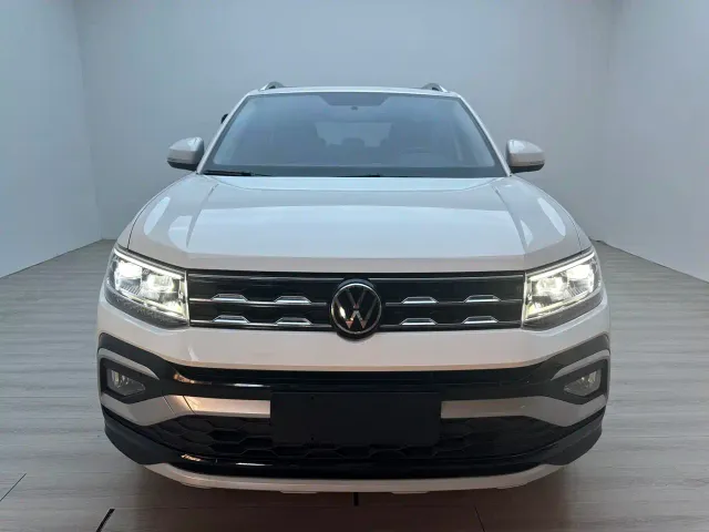 Volkswagen T-Cross — Фото автомобиля 3