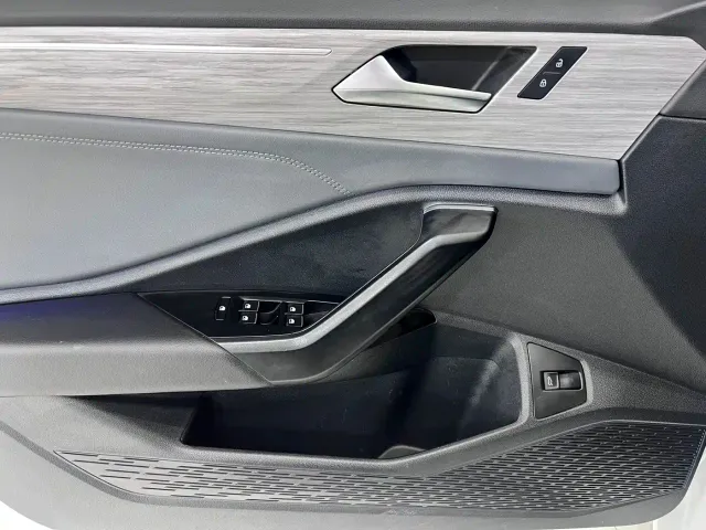 Volkswagen Sagitar — Фото автомобиля 8