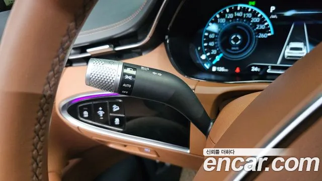 Genesis GV70 — Фото автомобиля 21