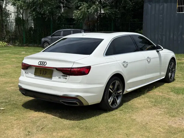 Audi A4L — Фото автомобиля 4