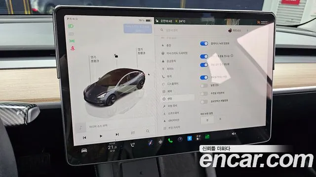 Tesla Model 3 — Фото автомобиля 23