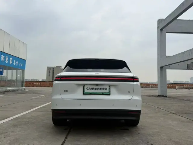 Li Auto i6 — Фото автомобиля 8