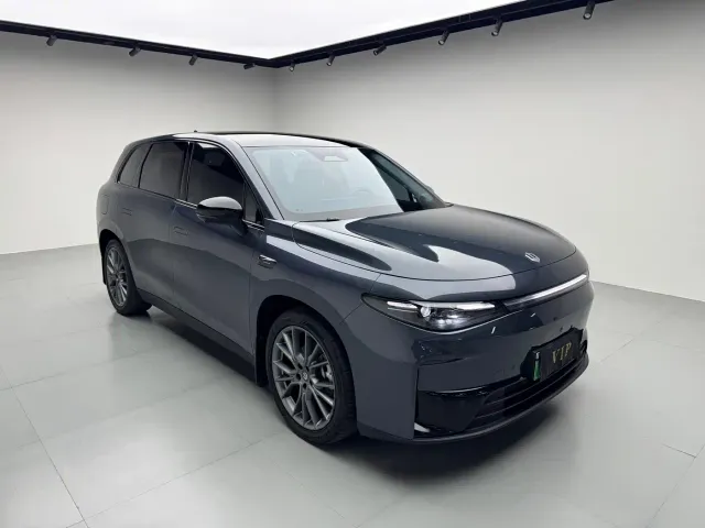 Leapmotor C10 — Фото автомобиля 3