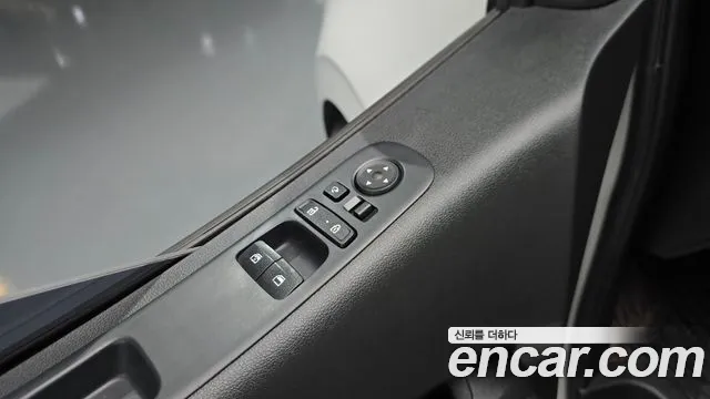Hyundai Staria Staria 2WD автодом — Фото автомобиля 13