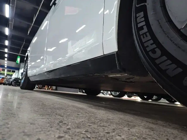 Li Auto MEGA — Фото автомобиля 20