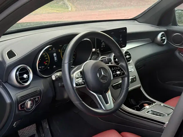 Mercedes-Benz GLC Coupe — Фото автомобиля 15