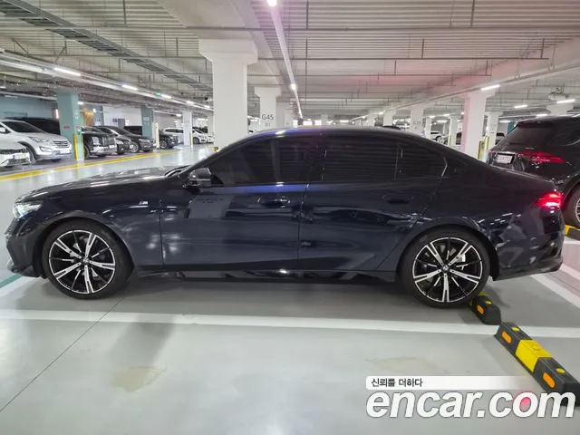 BMW 5-Series 5 серия (G60) 530i xDrive M Sport — Фото автомобиля 2