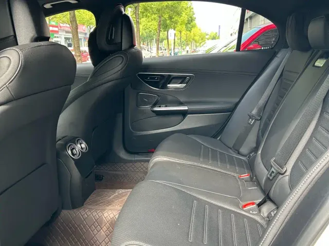 Mercedes-Benz C-Class — Фото автомобиля 6