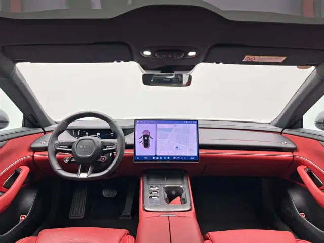 Xiaomi SU7 — Фото автомобиля 26