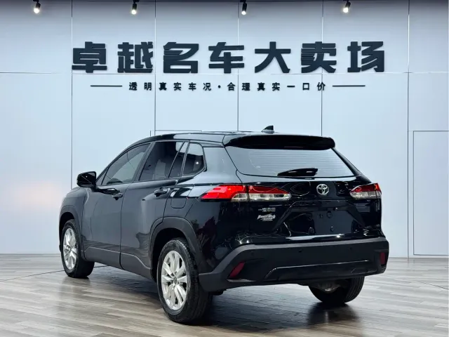 Toyota Corolla Cross — Фото автомобиля 5
