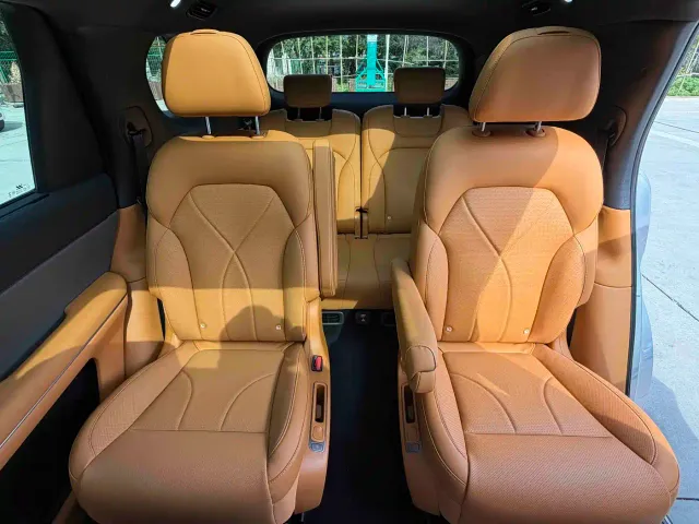 IM Motors LS8 — Фото автомобиля 4