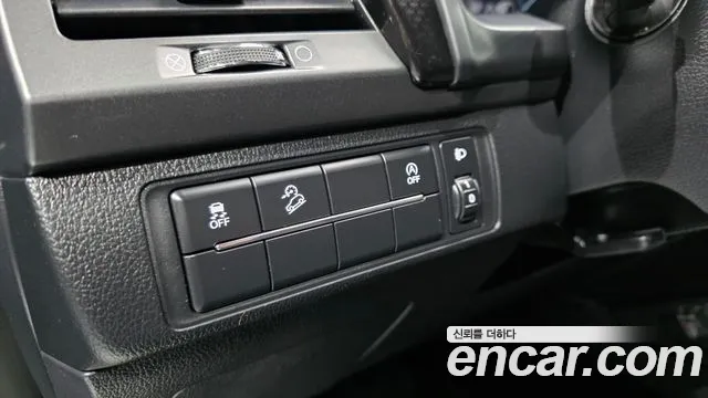 KG_Mobility_Ssangyong Rexton Новый Rexton Sport Дизель 2.2 4WD — Фото автомобиля 12