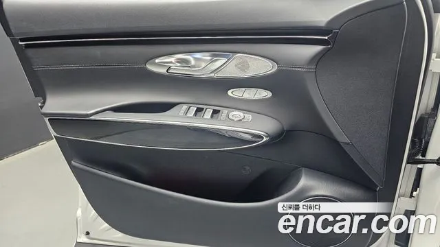 Genesis GV70 2.5T Бензин AWD — Фото автомобиля 24
