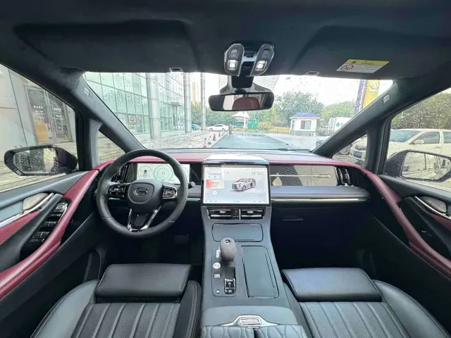 GAC Trumpchi M8 — Фото автомобиля 9