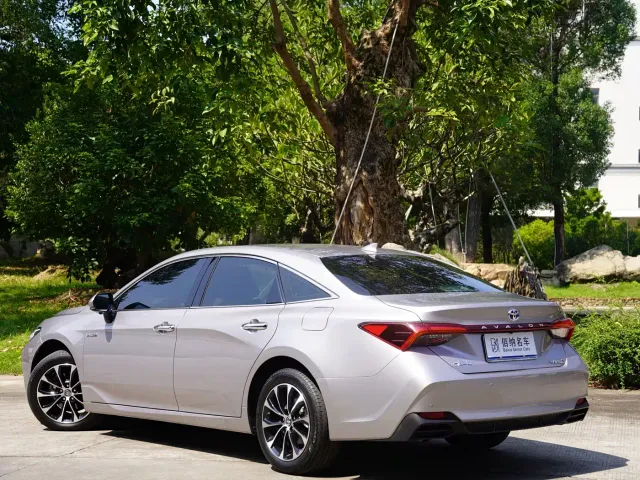 Toyota Avalon — Фото автомобиля 6